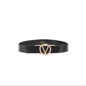 V-Logo Leather Belt